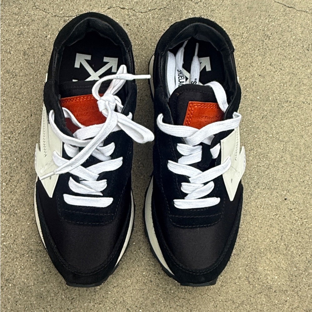 OFF WHITE running shoes